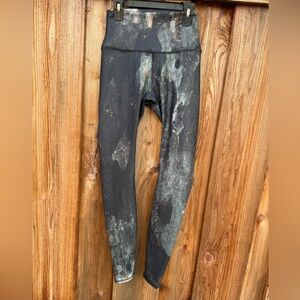 ALO NWT Yoga Black & Gray Acid-Wash High-Rise Leggings XXS
